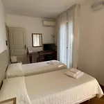 Ai Giardini Di San Vitale Bed & Breakfast