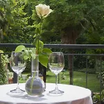 Bed & Breakfast Ai Giardini Di San Vitale 4*