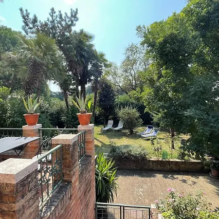 Ai Giardini Di San Vitale 4*