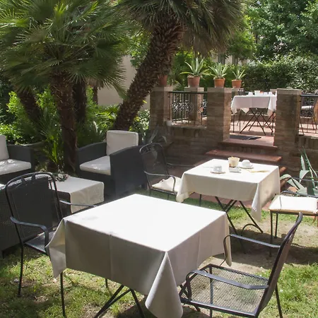 Ai Giardini Di San Vitale Couette-café 4*