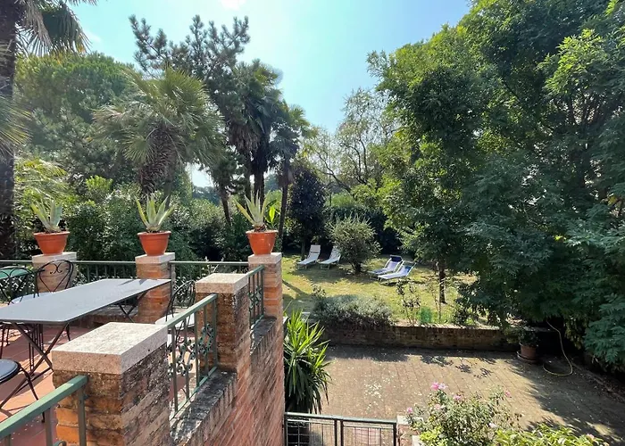 Ai Giardini Di San Vitale 4*