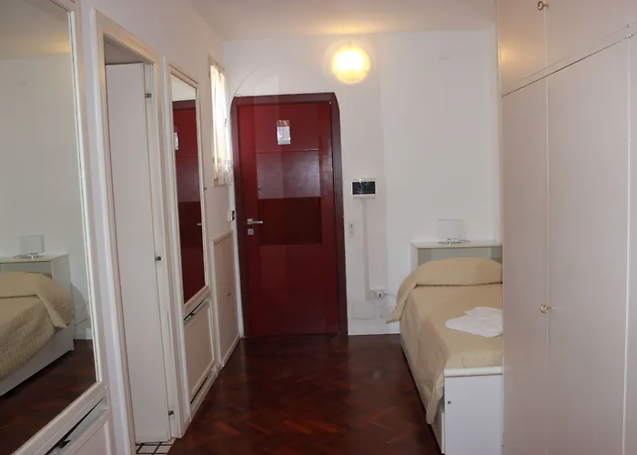 Bed and breakfast Ai Giardini Di San Vitale 4*