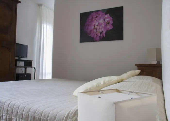 Ai Giardini Di San Vitale Bed & Breakfast 4*