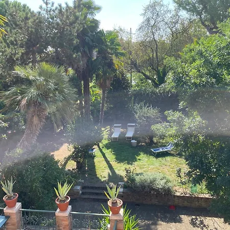 Bed & Breakfast Ai Giardini Di San Vitale 3*