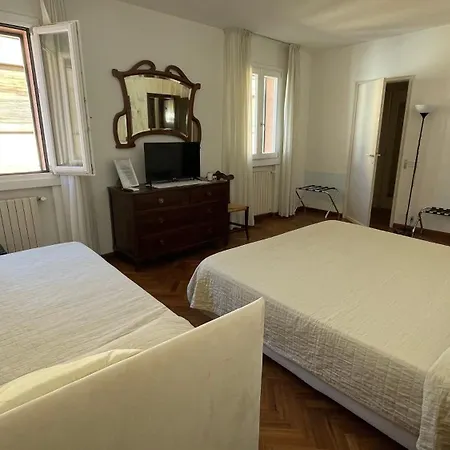 Ai Giardini Di San Vitale 3* Ραβένα