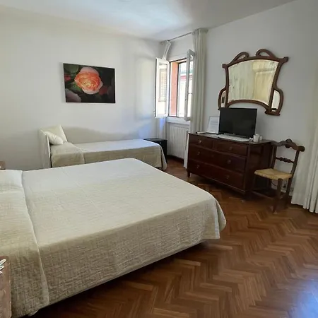 Ai Giardini Di San Vitale 3*