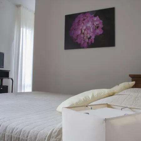 Ai Giardini Di San Vitale Couette-café 4*