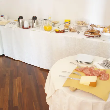 B&B Ai Giardini Di San Vitale 4*