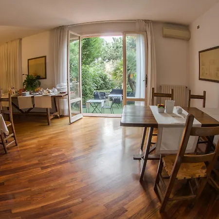 Ai Giardini Di San Vitale Bed and Breakfast Ραβένα