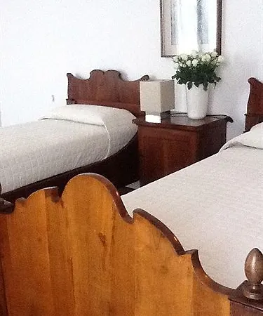 Ai Giardini Di San Vitale Bed and Breakfast 3*