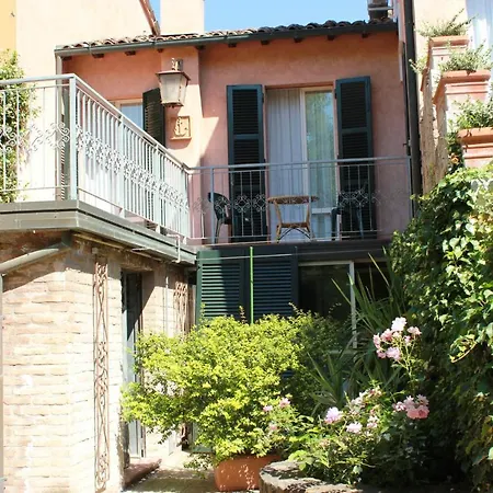 Ai Giardini Di San Vitale 4*