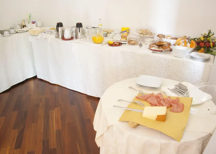 Frühstückspension Ai Giardini Di San Vitale 4*